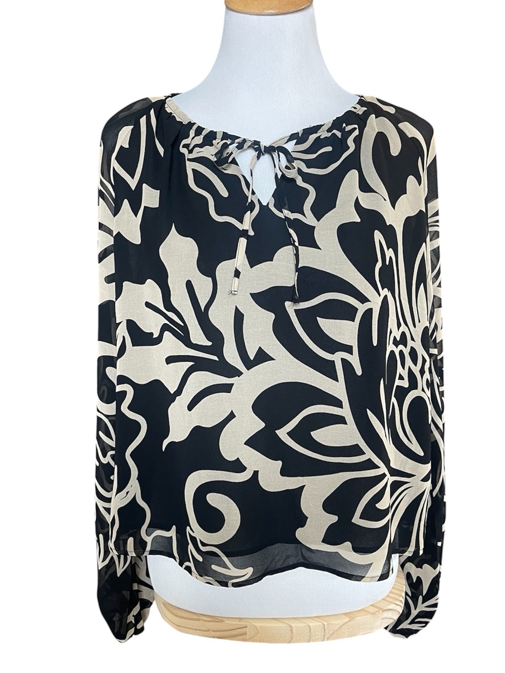 Rachel Zoe semi sheer long sleeve flowy blouse leaf pattern